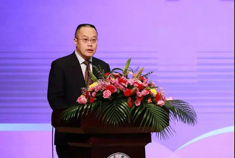 1543458880912141bs1x.jpg 2.jpg